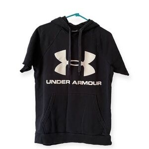 Under Armour Sweatshirt Mens Size‎ Small Short Sleeve Draw String Black Pockets
